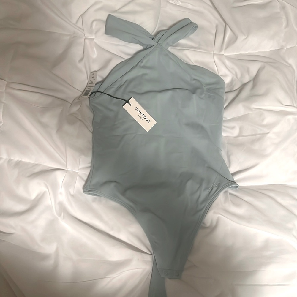 Contour cris cross body suit